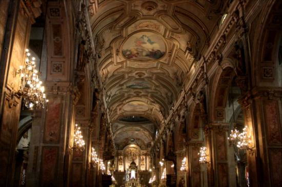 Nef centrale de la cathédrale